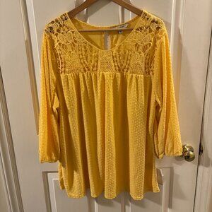 Zac & Rachel Yellow 3/4 Sleeve Flowy Swiss Dot Blouse w/ Crochet Detail 2X NWT